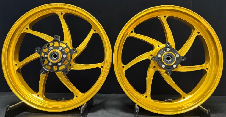 WILDOUTフォージドホイール前後セット ZX-25R