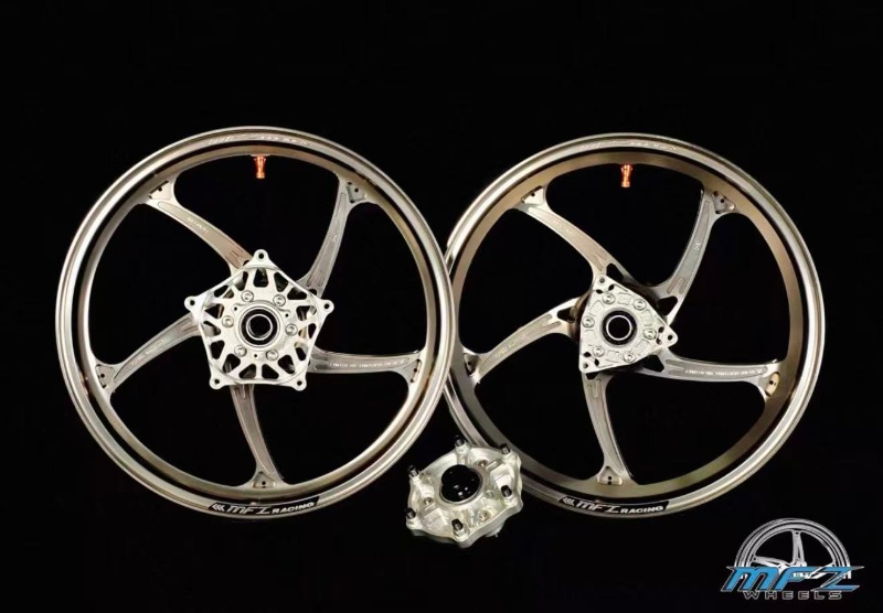 MFZアルミ鍛造ホイールRS D-5  ZX-4R/RR